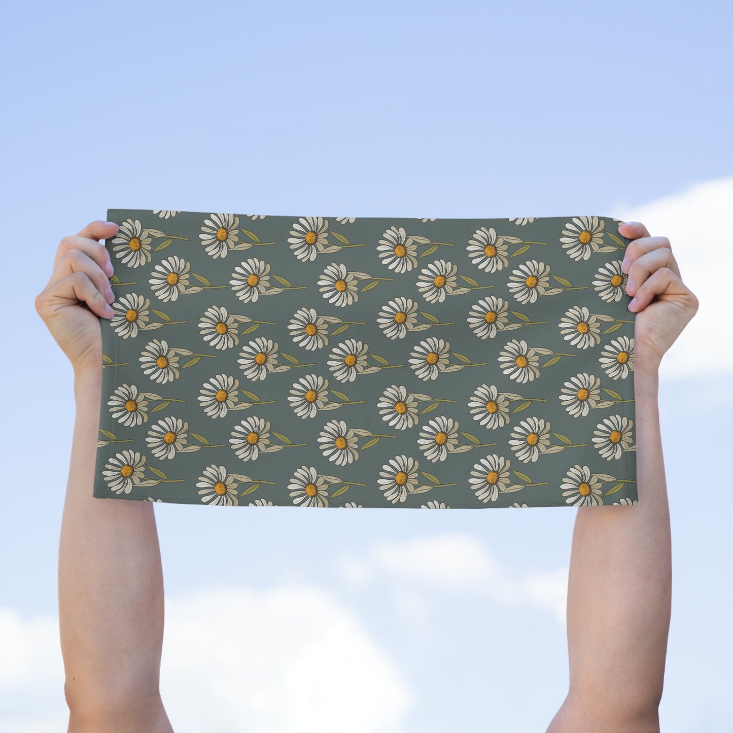 Summer Daisies Rally Towel, 11x18